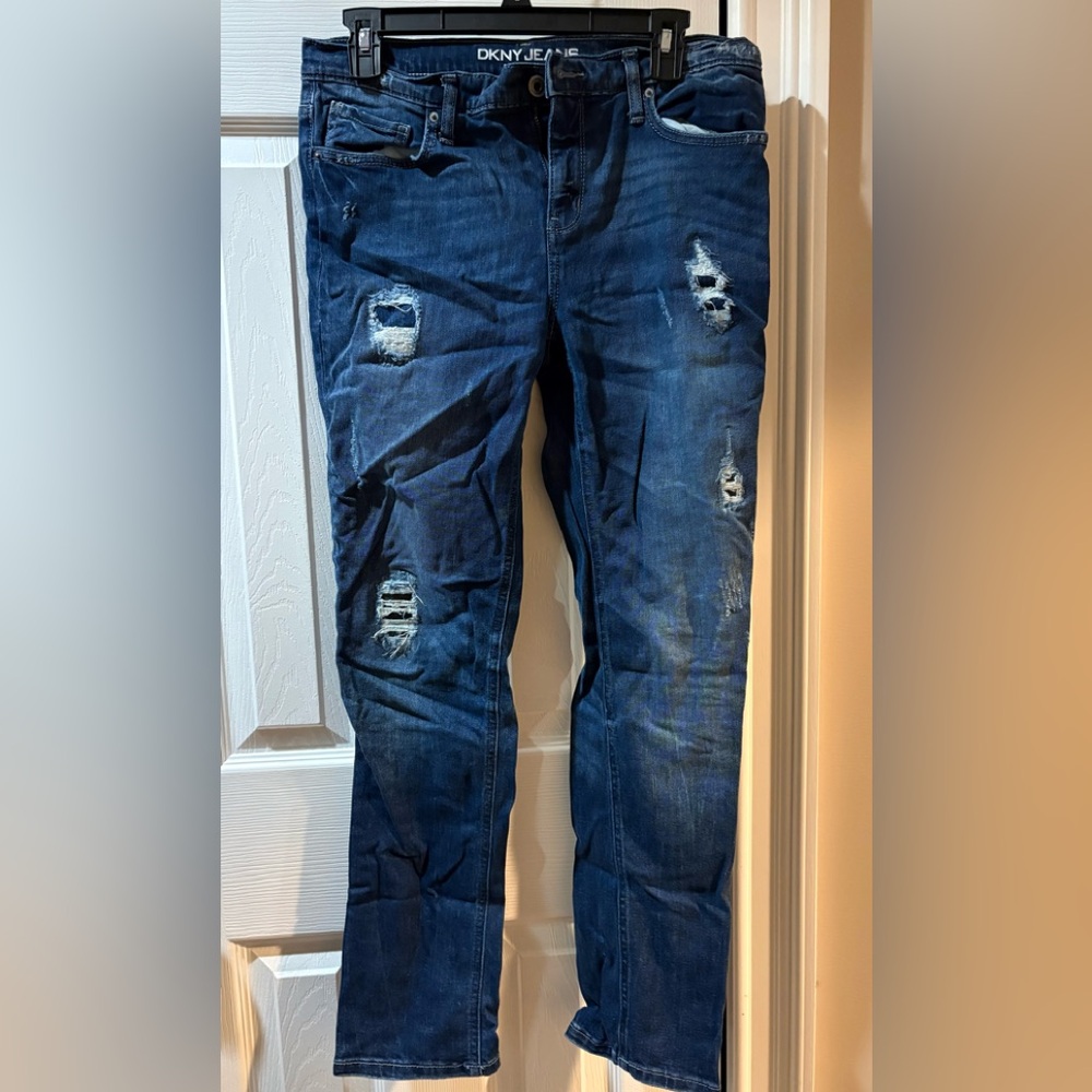💙DKNY Bowery Boyfriend Jeans. Like New!!